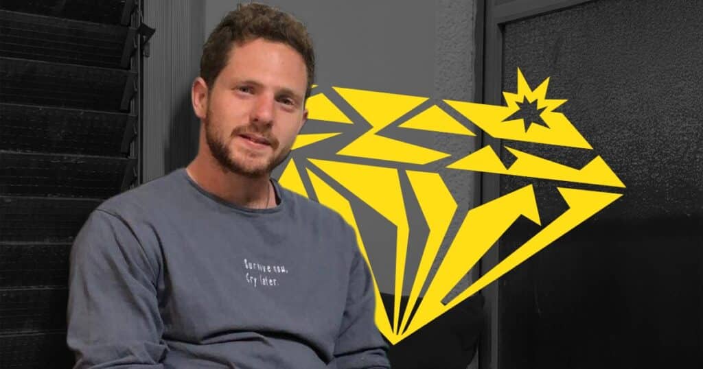 "אני מתגעגעת אליו, אל מה שהוא היה מביא לנו הביתה", גילה קמה, אמו של גיבור ישראל, קצין סיירת מטכ"ל – סרן הדר קמה – בראיון מיוחד ליום הזיכרון